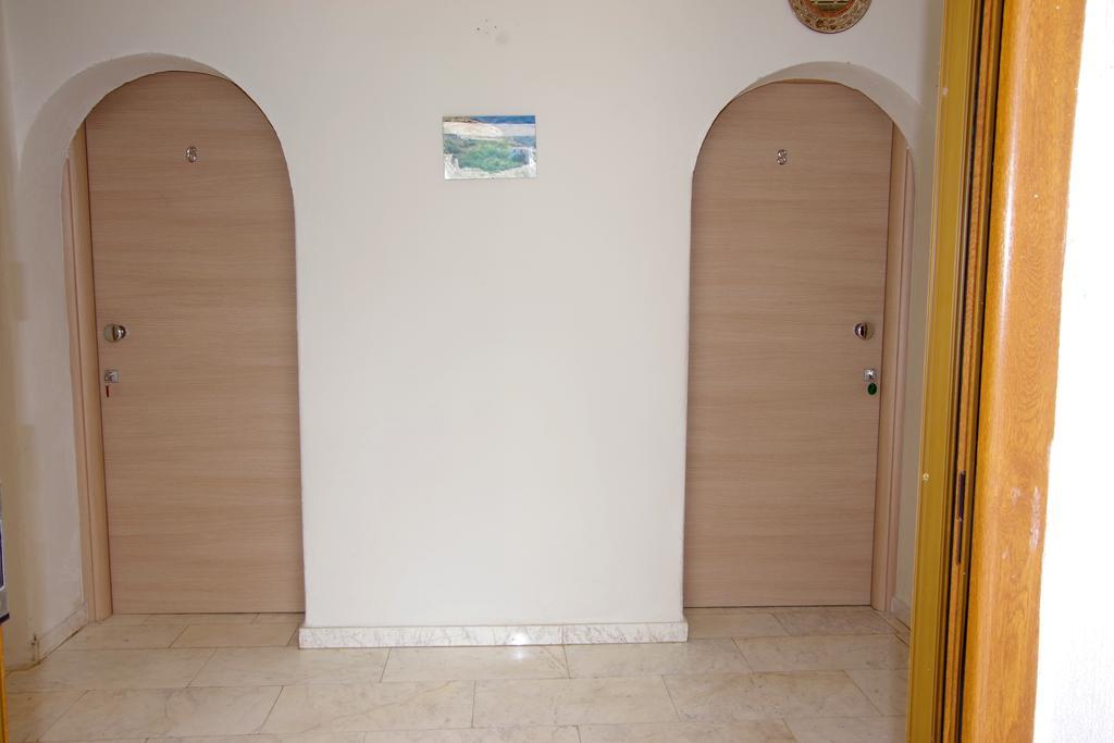 Hotel Athina Kinira Exterior foto