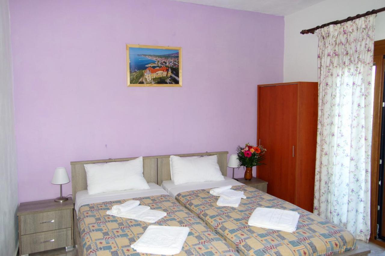 Hotel Athina Kinira Exterior foto
