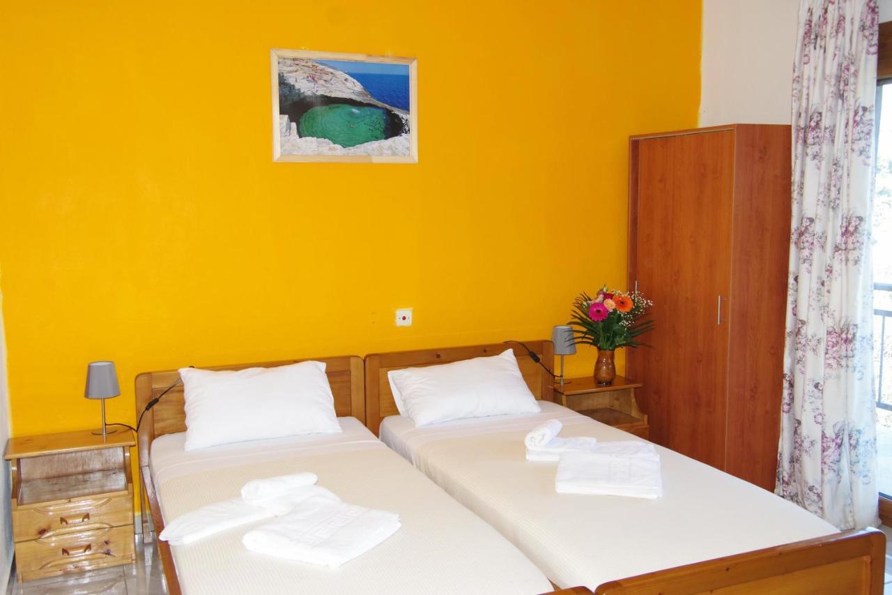Hotel Athina Kinira Exterior foto