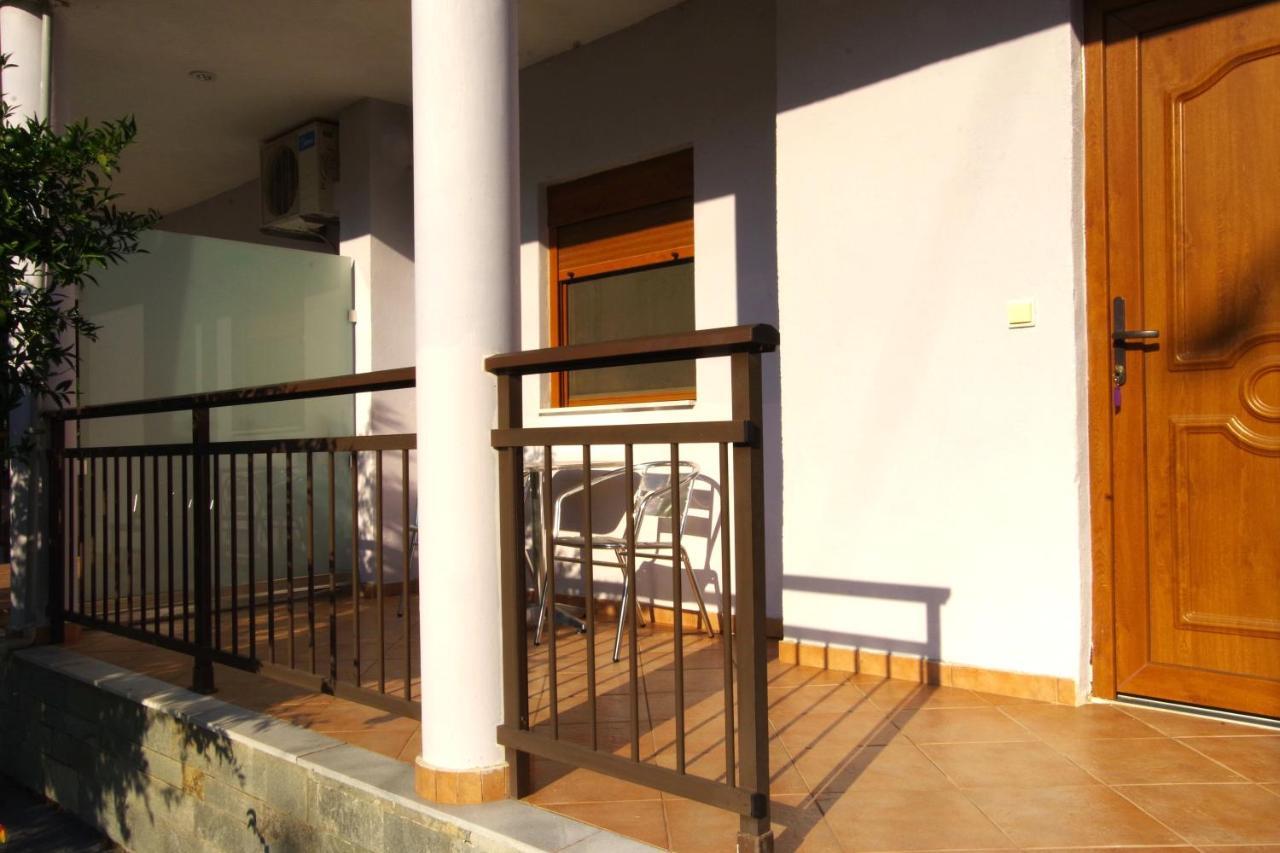 Hotel Athina Kinira Exterior foto
